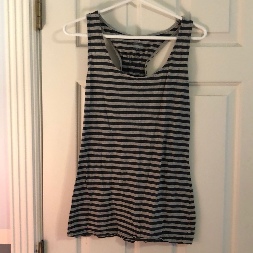 Gray tank